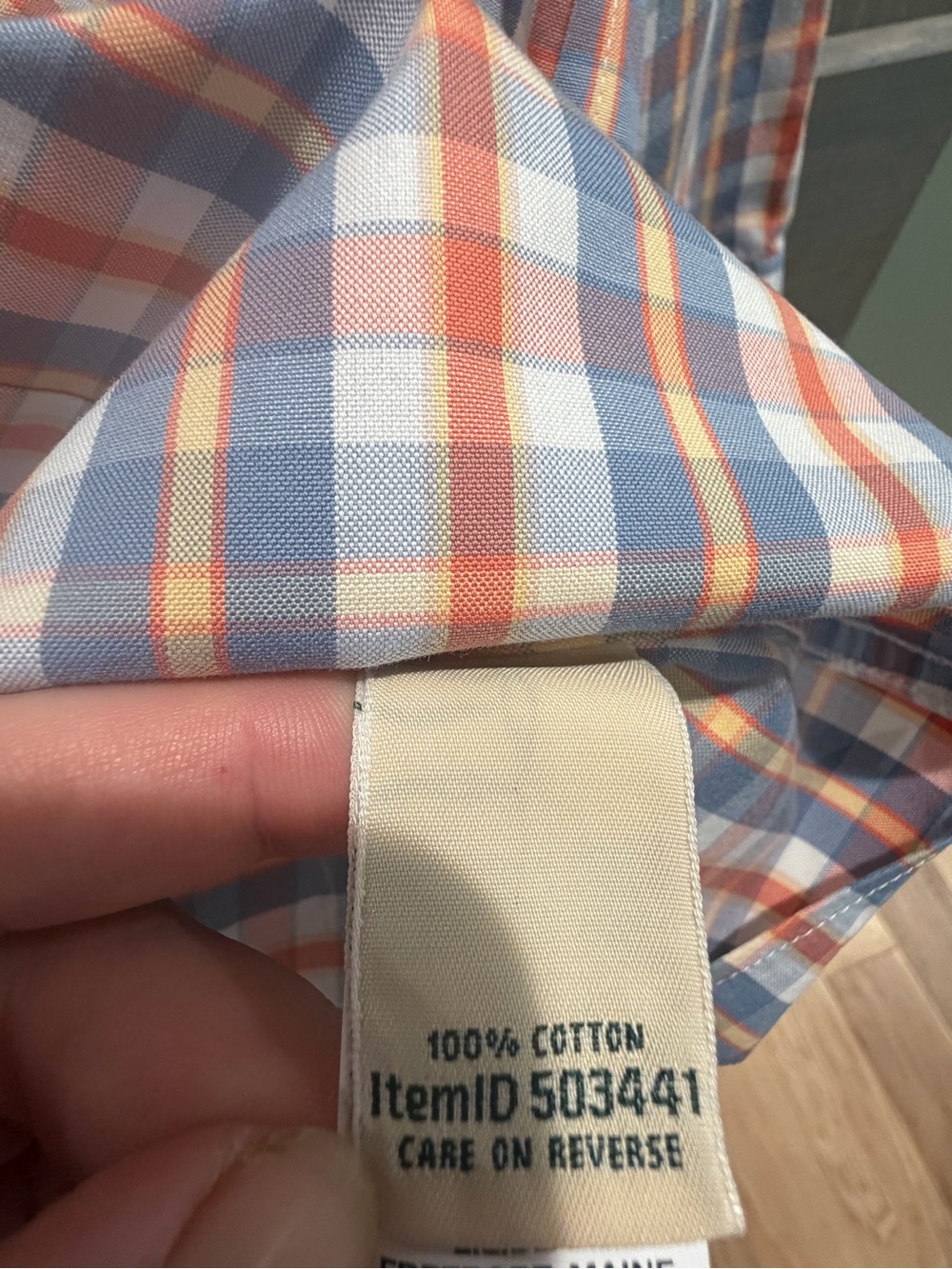 L.L.Bean Women’s Plaid Cotton Button-Down Shirt Medium - Picture 4 of 8
